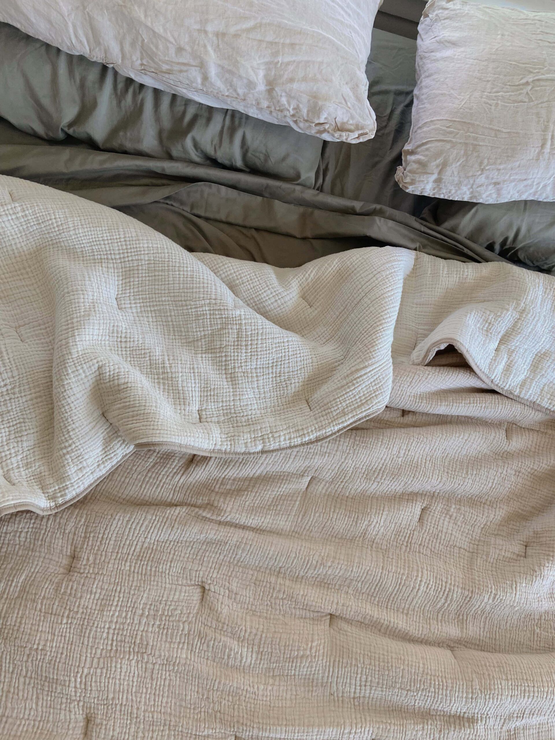 12 Organic, Non-Toxic Bedding Brands For a Healthier Sleep